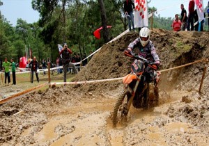 Kum Enduro Yarlar Antalya da Balad