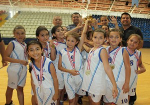 MNKLER BASKETBOLDA AMPYON YEDTEPE STEK