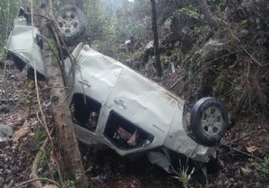 ALANYA DA OTOMOBL UURUMA YUVARLANDI: 4 YARALI