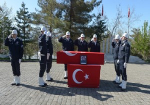 EHT POLSMZ LEN NAMAZINDA UNCALI DAN UURLANIYOR