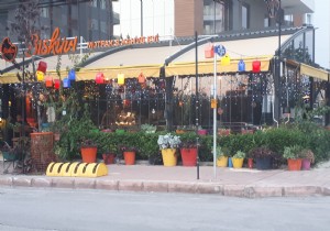 ​Antalya da Bir lk avdar l Pizza Biskvi Mutfak Cafe de