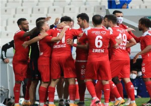 Maceral Beikta Deplasmanndan 1 Puanla Dnyoruz (1-1)