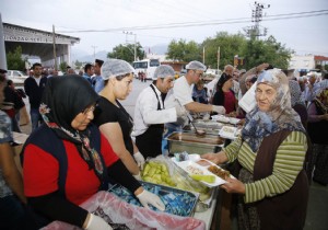 Mahallelere ftar Sofralar