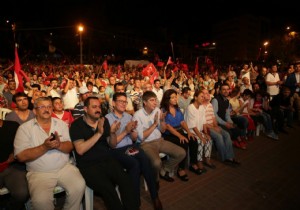 ANTALYA DA DEMOKRAS NBET SRYOR