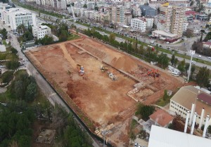 Akdeniz niversitesi Tp Fakltesinde Otopark naat  Hzla Sryor