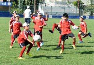 MURATPAA FUTBOL ALT YAPISINI GLENDRYOR