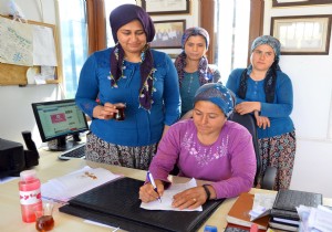 GZELOLUKLU KADINLARDAN SPOR N DLEKE