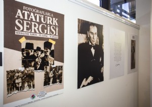 Fotoraflarla Atatrk Sergisi  Dokuma Modern Sanatlar Galerisinde