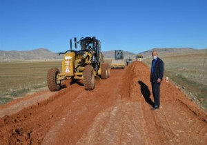 Korkuteli Bei-Avdan yolu yenileniyor