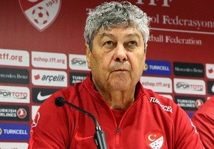 A Milli Takm Teknik Direktr Lucescu Basn Toplants Dzenledi