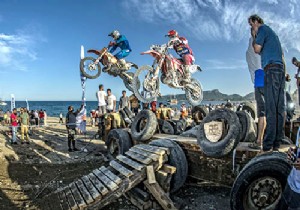 RED BULL SEA TO SKY 2-4 EKM 2015TE KEMERDE