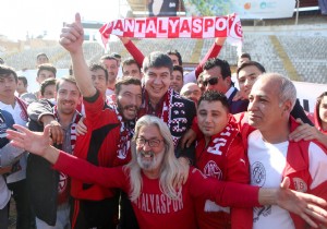 SON BULUMAYI ANTALYASPOR TARAFTARLARI LE TREL GEREKLETRD