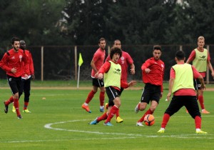 ANTALYASPOR OFANSF OYNAYACAK