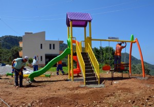 ELKESK VE YENKYE BYKEHRDEN OCUK PARKI