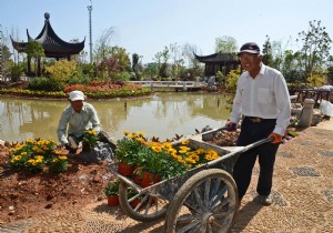 EXPO 2016 ANTALYA LKE BAHELERYLE RENKLENYOR