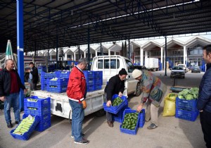 FIRTINA, SEBZE VE MEYVE FYATLARINI ETKLEMED