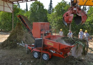 KONYAALTI BELEDYES PARK VE BAHE ATIKLARINI TYOR