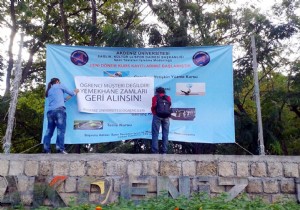 A RENCLERNDEN YEMEK ZAMMINA PROTESTO