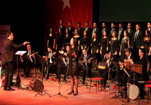 AKM ASPENDOS SALONU NDA MUHTEEM THM KONSER